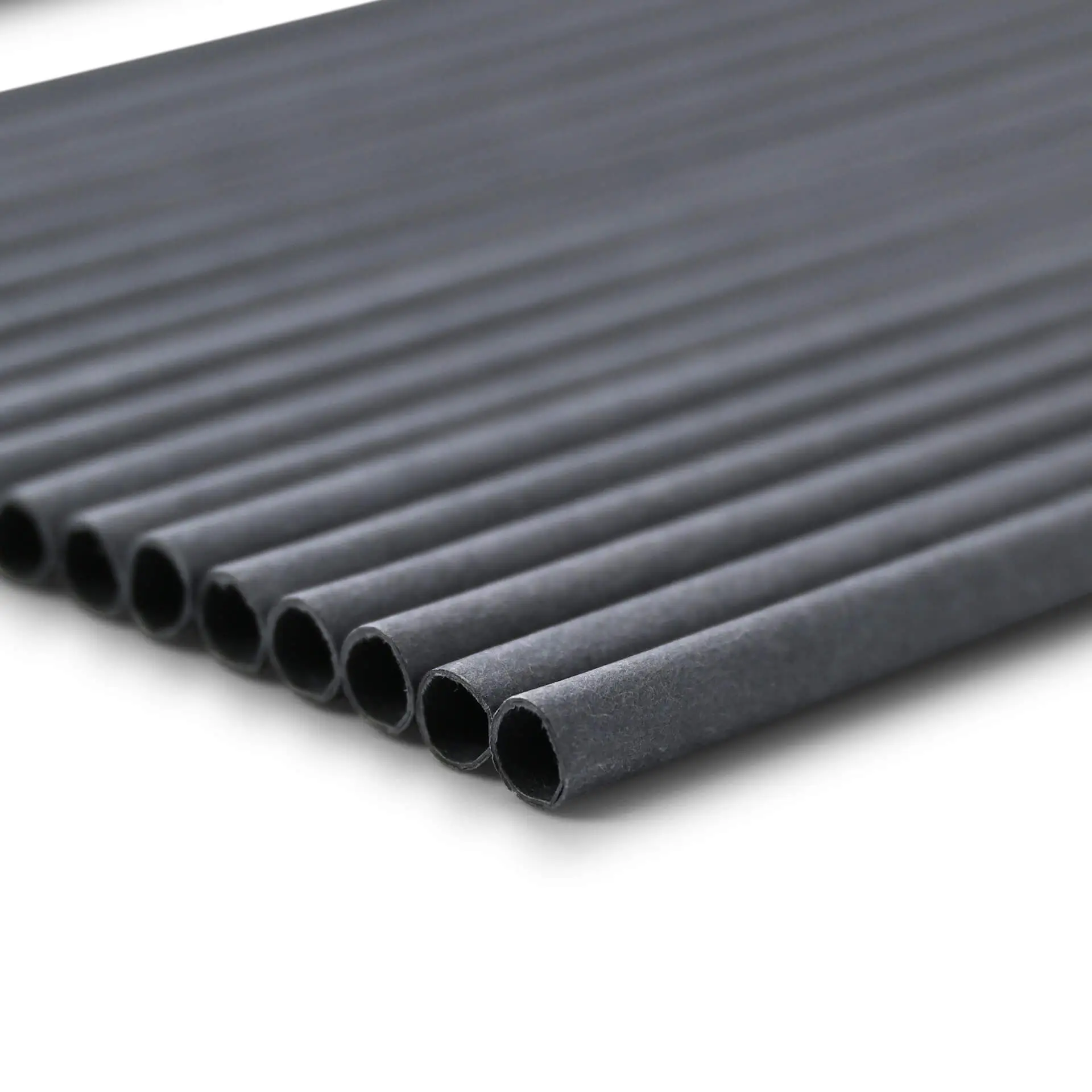 20 cm, Ø 0.5 cm Paper-straws, black, vertical splice